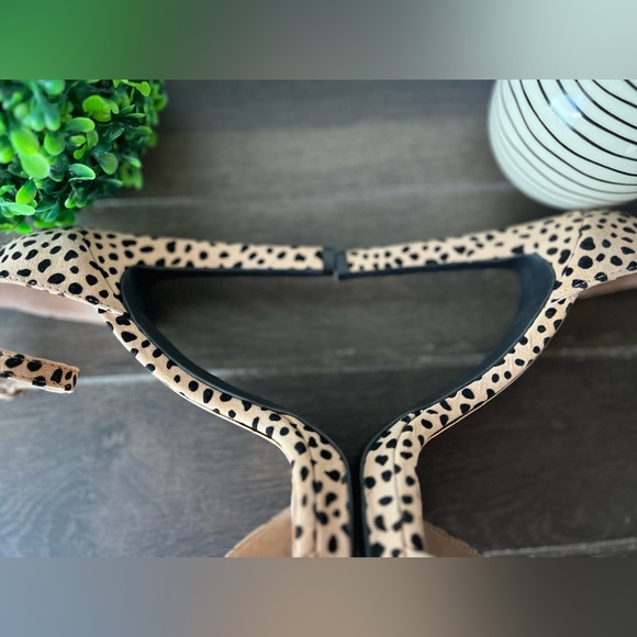 Qupid Faux Suede Cheetah Print Ankle Strap Heels Size 8 - Picture 12 of 13